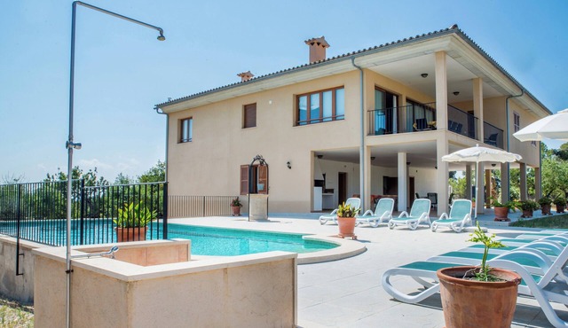 COUNTRY HOUSE NEW CONSTRUCTION, NEW EQUIPMENT, QUIET
