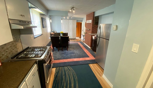 COZY 13 MIN HOME NEAR NIAGRA FALLS!