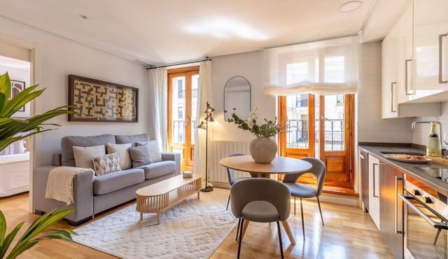 Cozy Apartment for Two in Alcalá Area