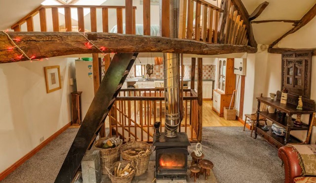 Cozy Eco barn conversion with a boho feel, surrounded by Edens beauty .