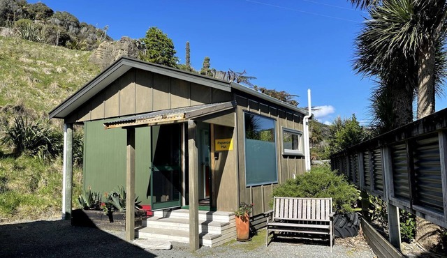 Cozy Punakaiki Accommodation Ideal for Relaxing South Island Holidays