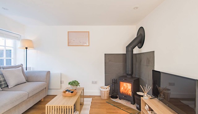 Crafters Cottage, Sandwich