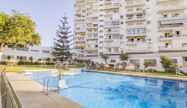 Cubo's Beach Side Diana Apartment/community pool/beach access/free wifi