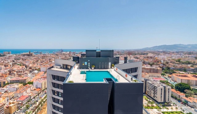 Cubo's Urban Sky Apartment Malaga View 17/urban/air conditioning/free wifi/community pool