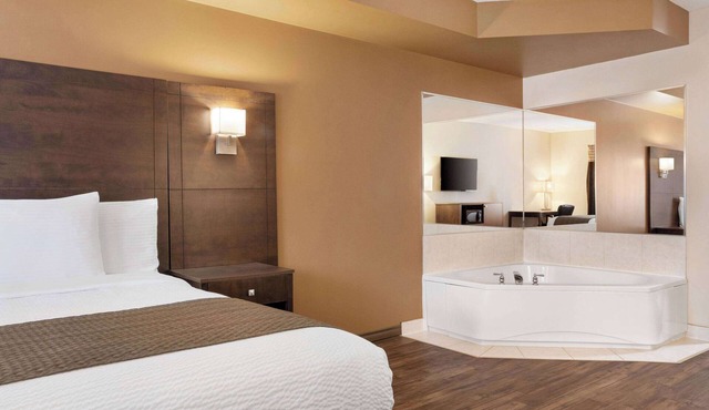 Days Inn by Wyndham Leamington
