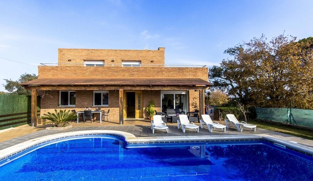 Diego Sils 561.555 Villa CERICES