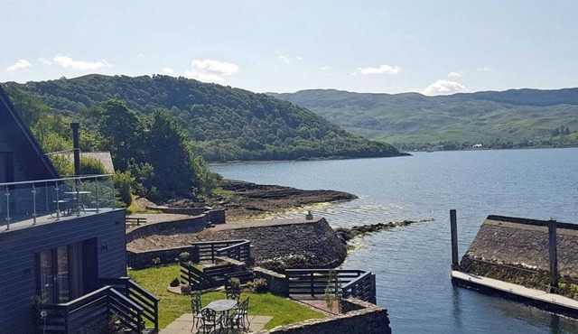 Dockmaster Garden Suite Loch View