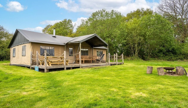 Dog Friendly safari tent, Swift at Sweffling Hall, Suffolk