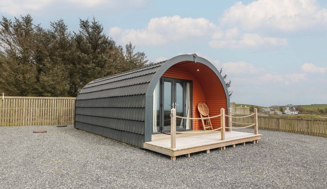 DOUGLAS, pet friendly, with a garden in Sandhead