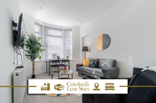 Dyke Apartment