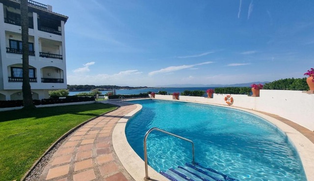Encantador apartamento de 1 dormitorio con gran terraza y piscina común, a 50m de la playa - HISP-236-125
