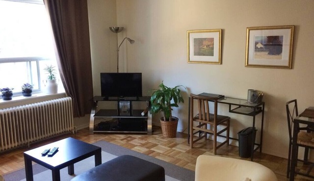 Entire apartment - Lakeshore West