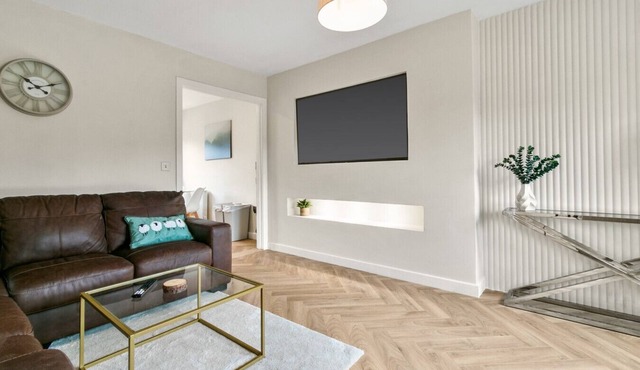 Entire Home in Renfrewshire