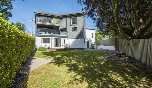 Estuary Watch - River view, Pets welcome, Family Friendly