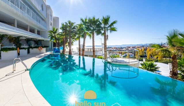 Exclusive Apartment in the Prestigious Reserva del Higueron, Benalmadena