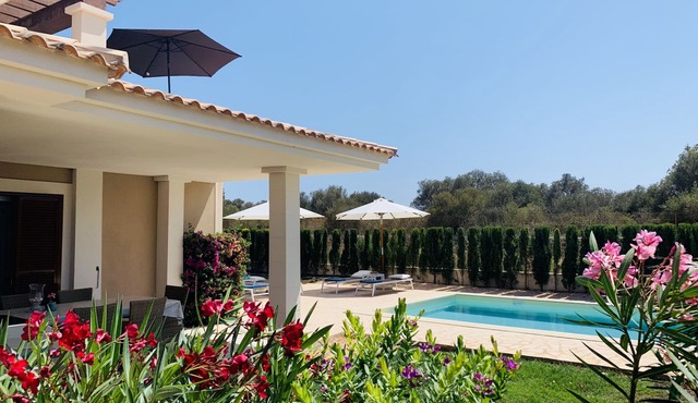 Family-friendly villa, close to the beach, air conditioning, WiFi, heating