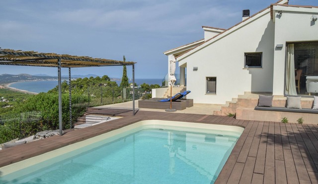 Family holidays in a bright and airy villa with extensive sea views and pool.