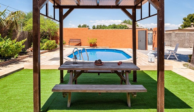 Fantastic Country Home "Villa Lina" with Large Pool, Terrace, Garden & Wi-Fi