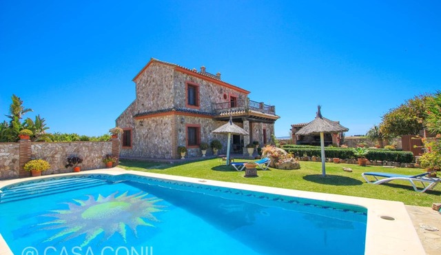 Fantastic view, private pool, luxurious Villa with grill terrace, internet, 10 minutes from the beaches - Casa Raquel -