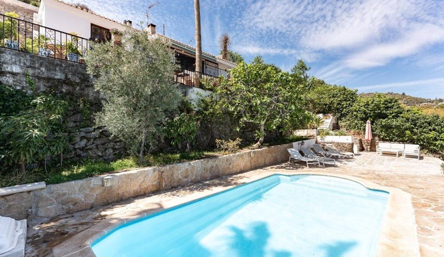 Faro's Sun Beach Villa in Almuñecar