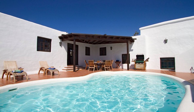 Finca with Private Pool and Striking Views of Hills and Sea