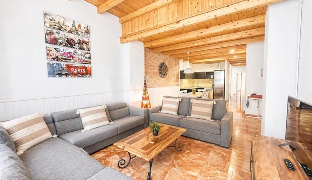 Flaugier Apartments (B2)