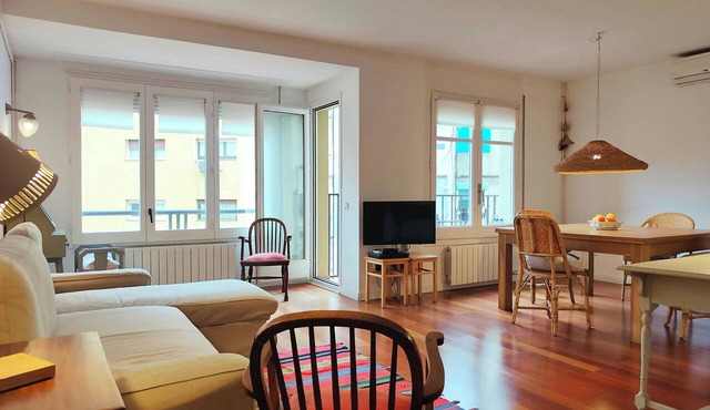 FS2 - Spacious 2 bedroom. Sarrià - Hospital Clinic