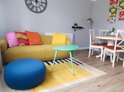 Funky Cow-Stylish flat near Glasgow Airport
