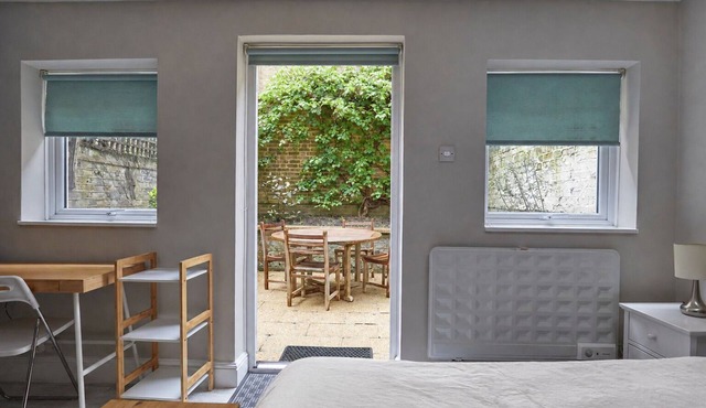 Garden Flat in Pimlico — Right in the Heart of London, Fantastic Location!