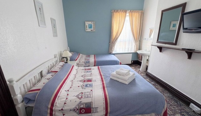 Affordable & Cozy Seaside Guest House| Cleethorpes