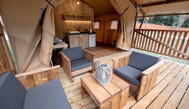 Glamping Can Bora Lodges