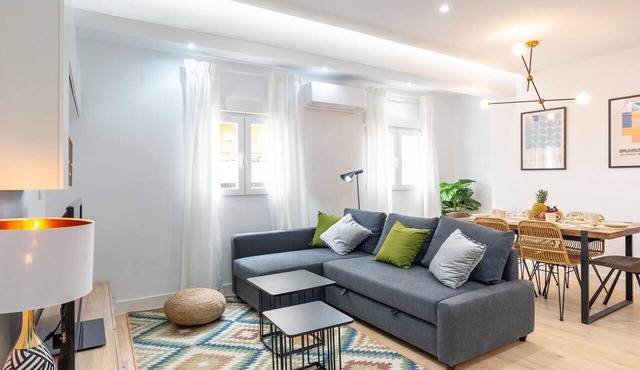 Gorgeous renovated apartment 2BR WIFI AC