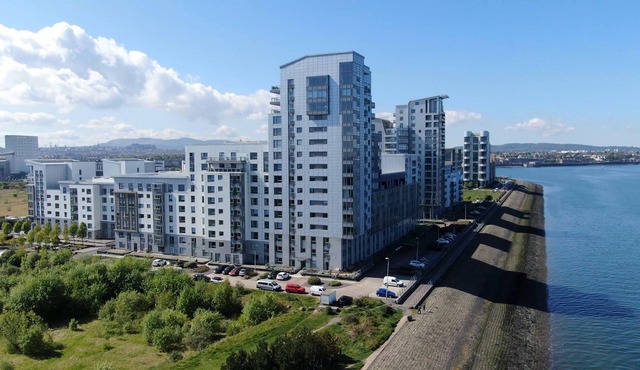 Grand Harbour Apartments