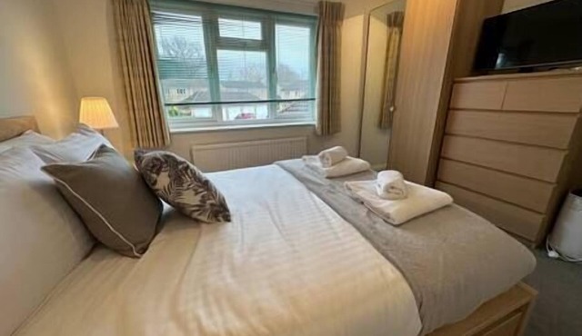 Great 2 Bedroom Flat - Free WI-FI