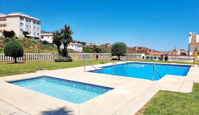 Great Townhouse 400m from the Beach with Sea View, Wi-Fi and Air Conditioning