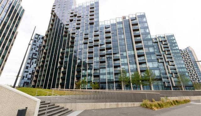 Greenwich-The O2 Cosy water view with lots of restaurant 1 minute from O2 arena