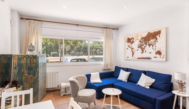 Ground floor ideal for couples 1min beach