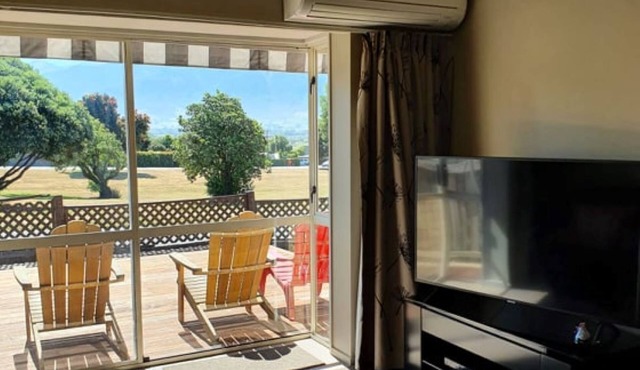Handy Location | Ocean & Mountain Views | Close to Park - KK96845