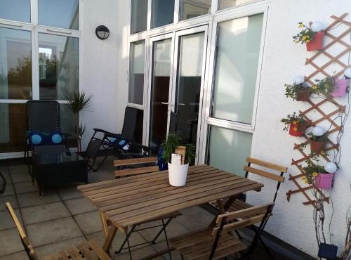 Hendon Central, Private room ensuite