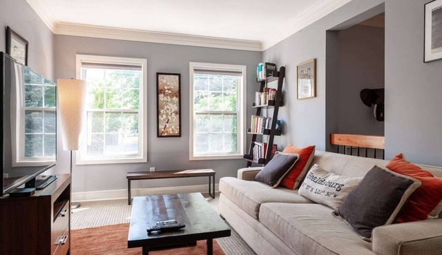 High End Townhouse in downtown London