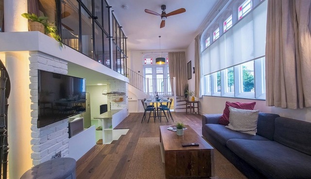 Historic Loft Near Canary Wharf - Pass the Keys