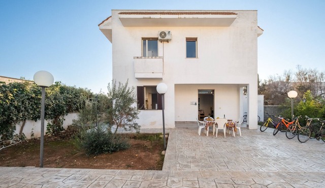 Holiday Accommodation "Villa Torre Cesarea" with BBQ and A/C
