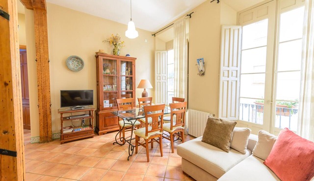 Holiday Apartment "Picasso Flat" in Málaga City with Balcony, Wi-Fi & A/C