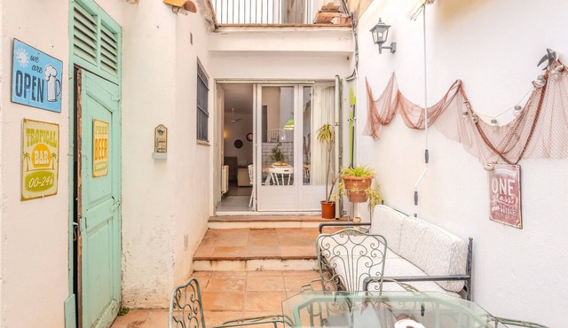 Holiday Home 'Ca L' Anton' with Private Terrace, Wi-Fi and Air Conditioning