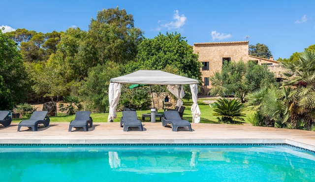 Holiday Home 'Son Comte II' with Mountain View & Pool
