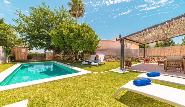 Holiday Home Villa Ca Na Campins with Mountain View, Pool, Terraces & Wi-Fi
