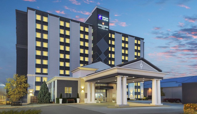 Holiday Inn Express & Suites Chatham South by IHG