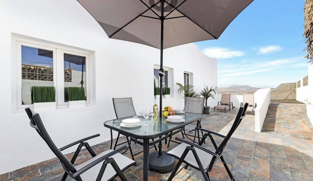 Home2Book Charming Apartment Teguise, Terrace