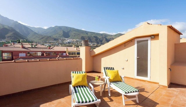 Home2Book Stunning Apartment Candelaria, Terrace