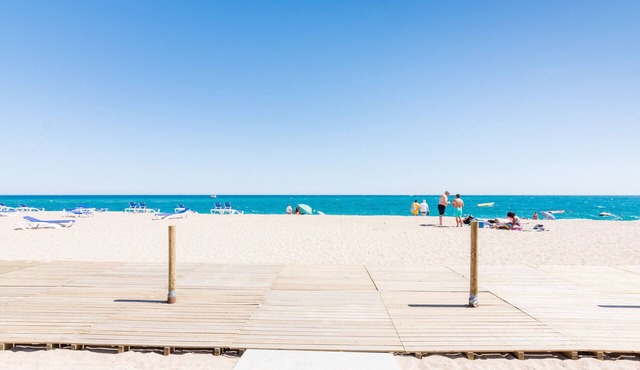 HomeHolidaysRentals Albi - Costa Barcelona